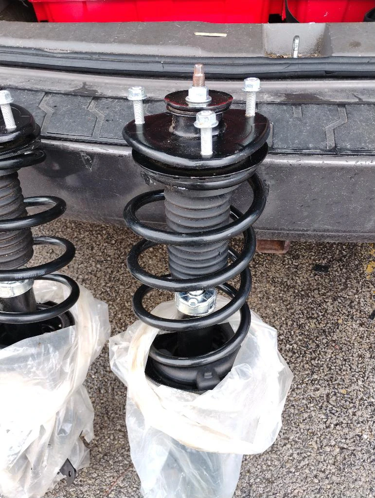 Pair of front struts 2011-2017 Honda Odyssey new Detroit axle - photo 2