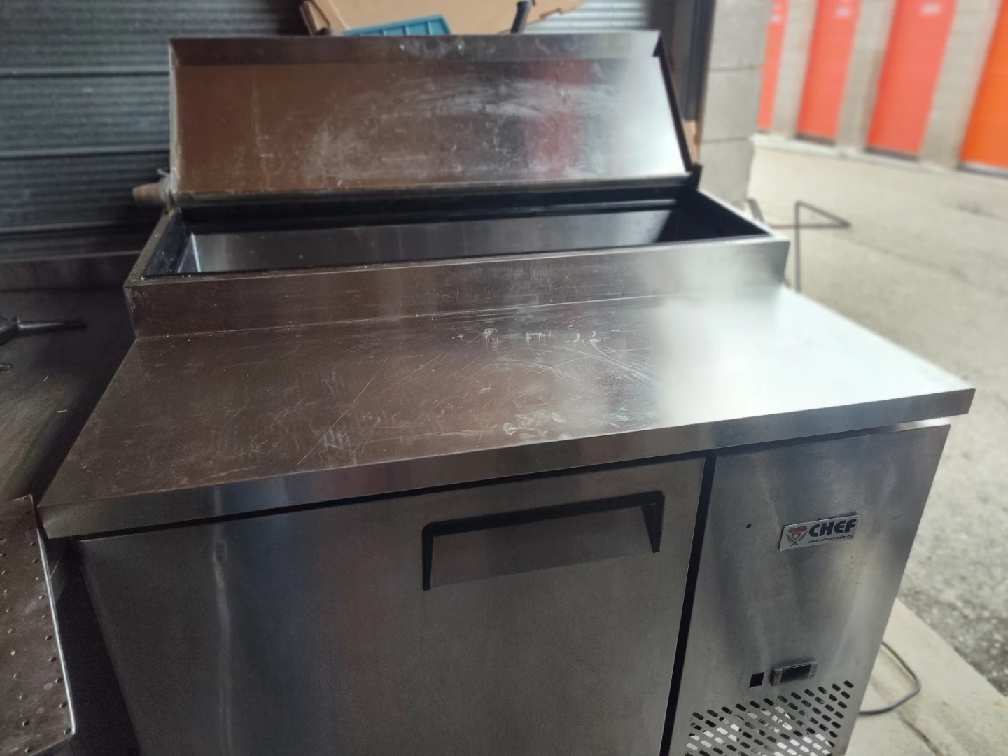 Commercial Chef Stainless Steel Prep Table Refrigerator - photo 3