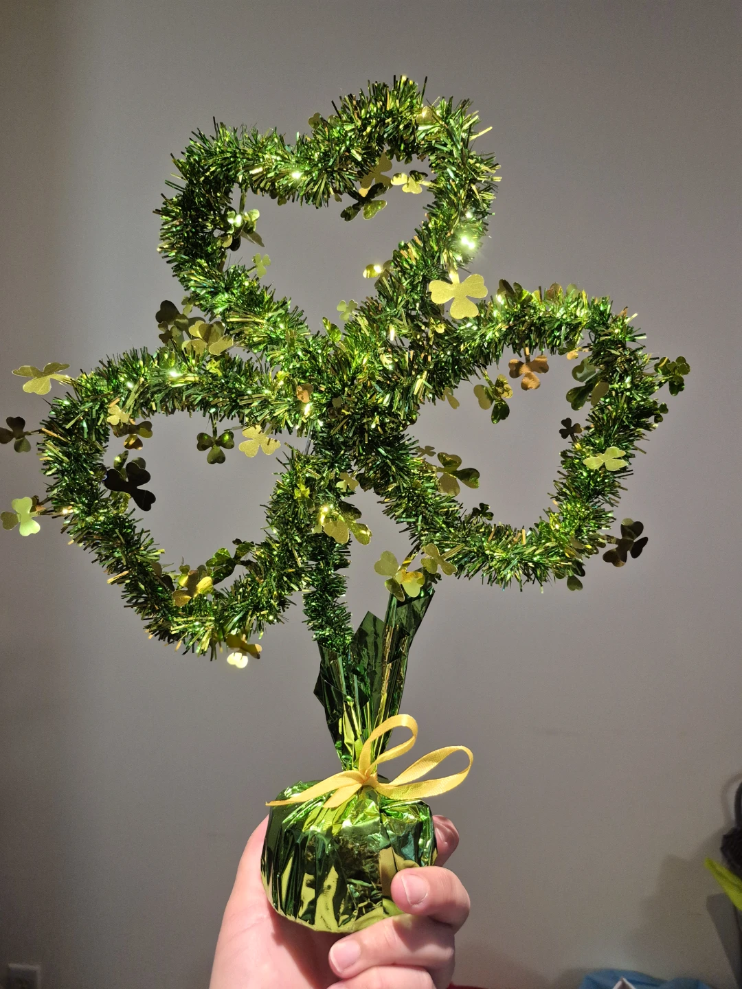 Shamrock Tinsel Decoration - photo 2