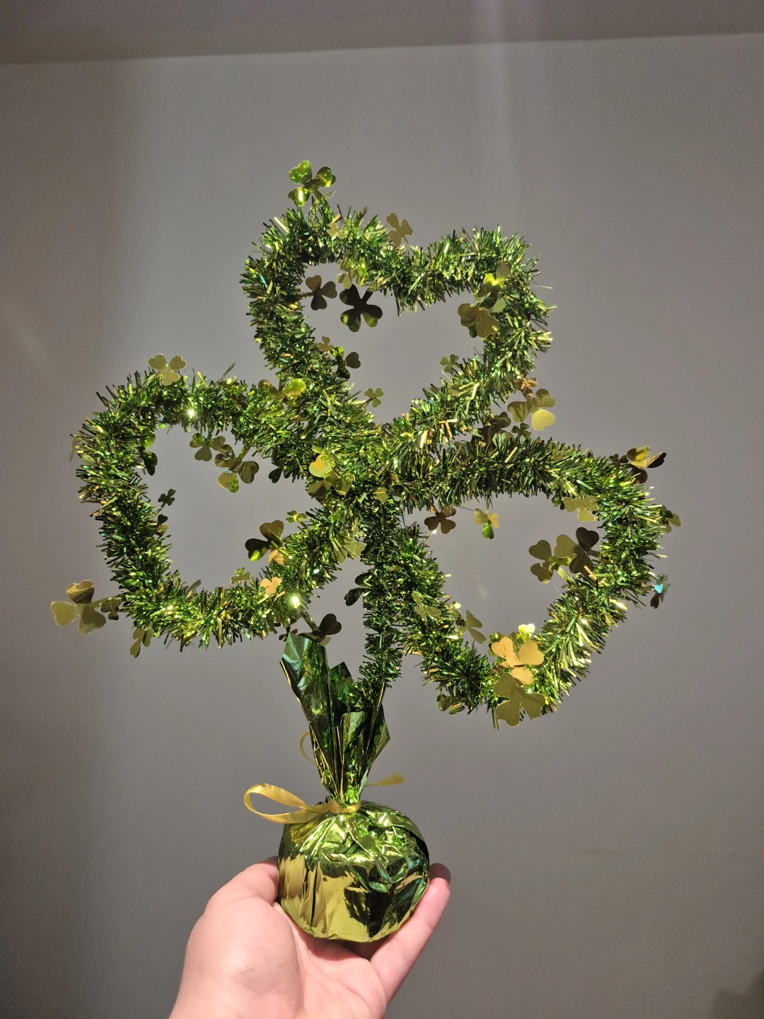 Shamrock Tinsel Decoration - photo 3
