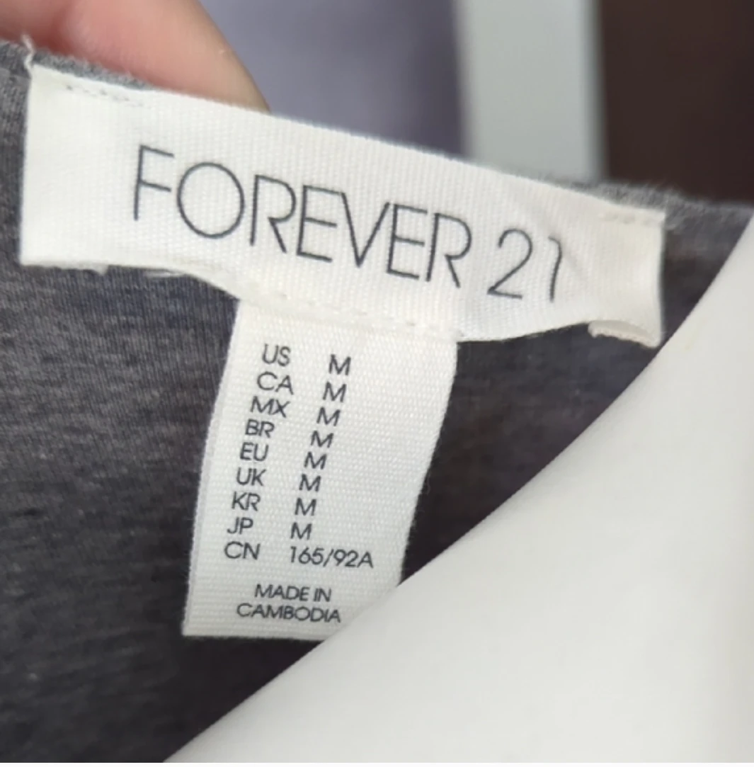 Forever 21 Grey Long Sleeve Cropped Top Size M - photo 3