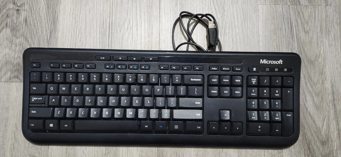 Microsoft Wired Keyboard