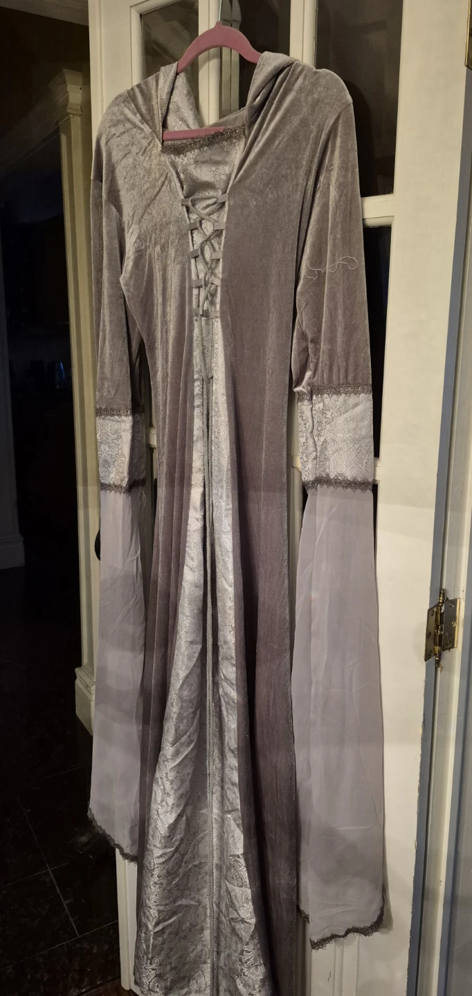 Medieval dress - photo 2