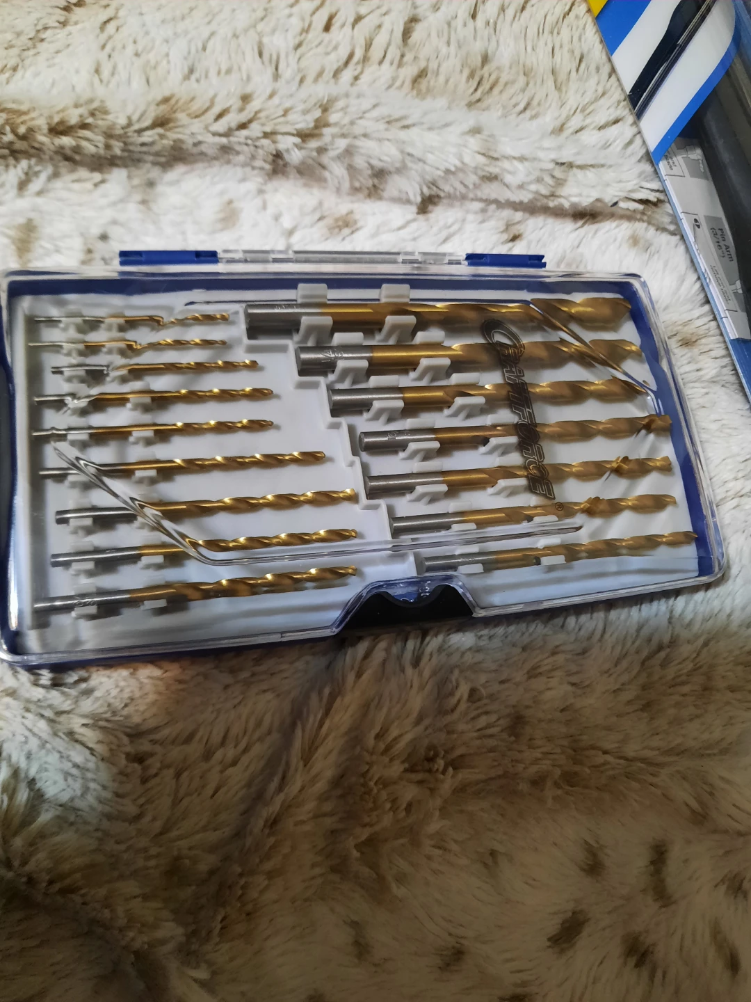 NIP CRAFTFORCE 16 PIECE DRILL BITS W/CASE - photo 2