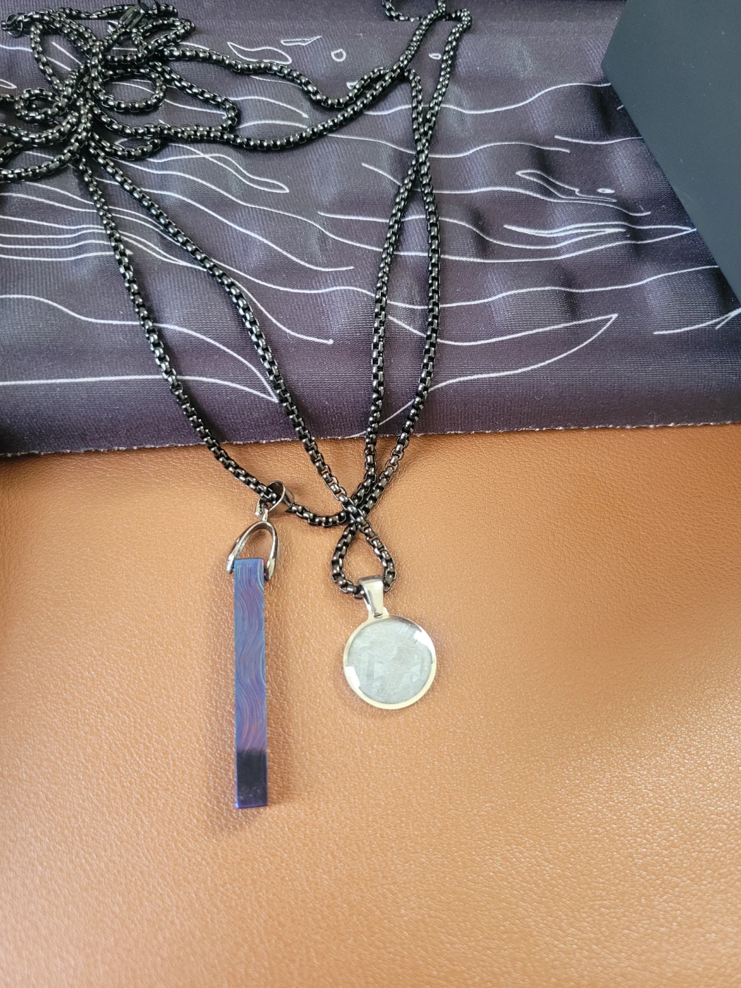 Set of 2 Mens Necklaces with Pendants - photo 2