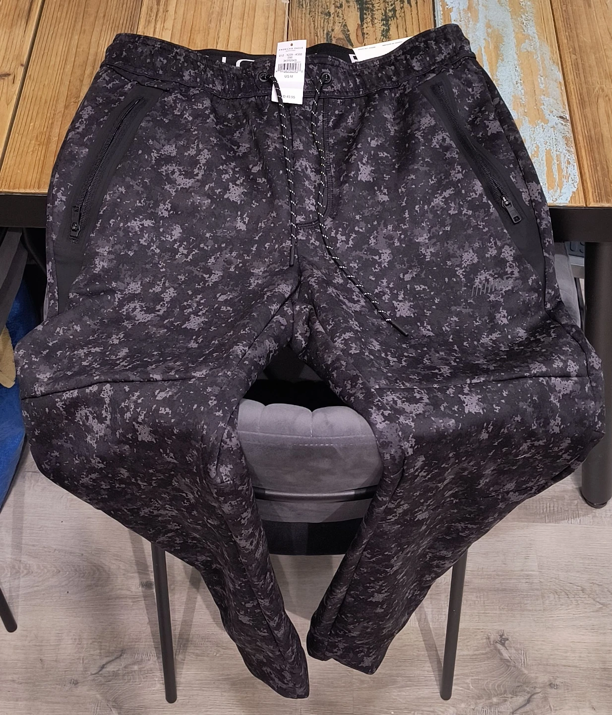 NWT American Eagle Outfitters Active 24/7 Medium Jogger Pants