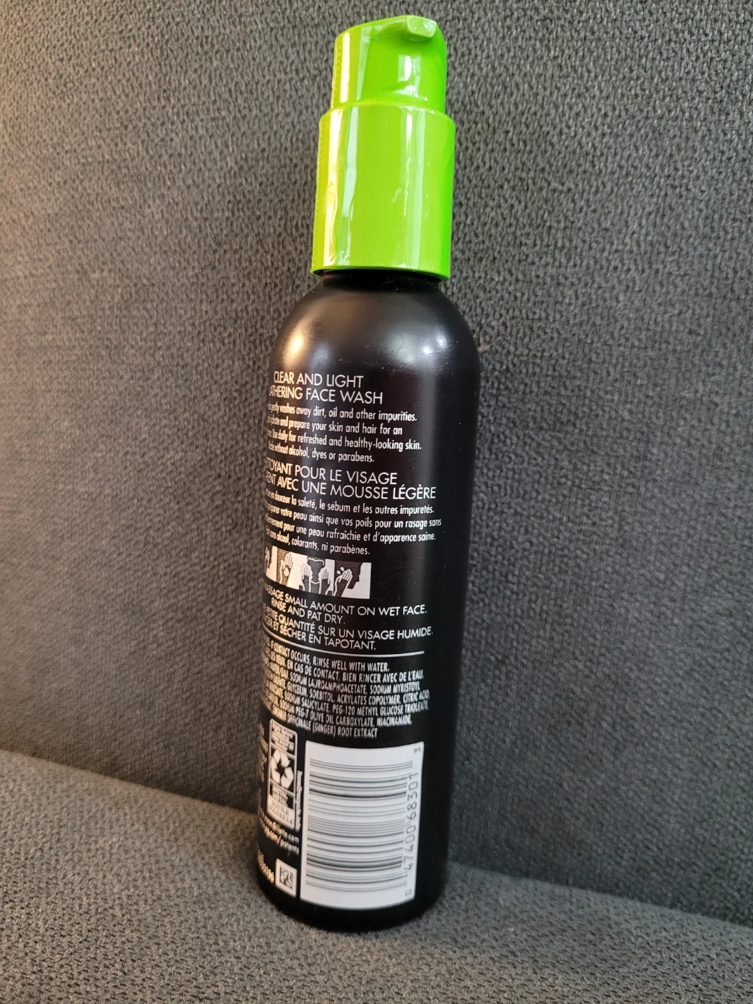 Gillette Labs Gentle & Rapid Hydrating Face Wash 150 mL - photo 2