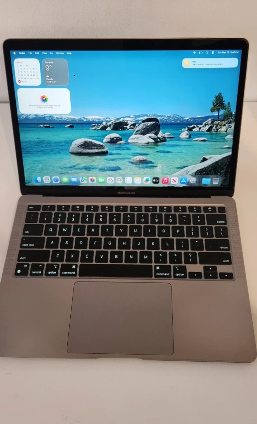 Apple MacBook Air M1 (2020)