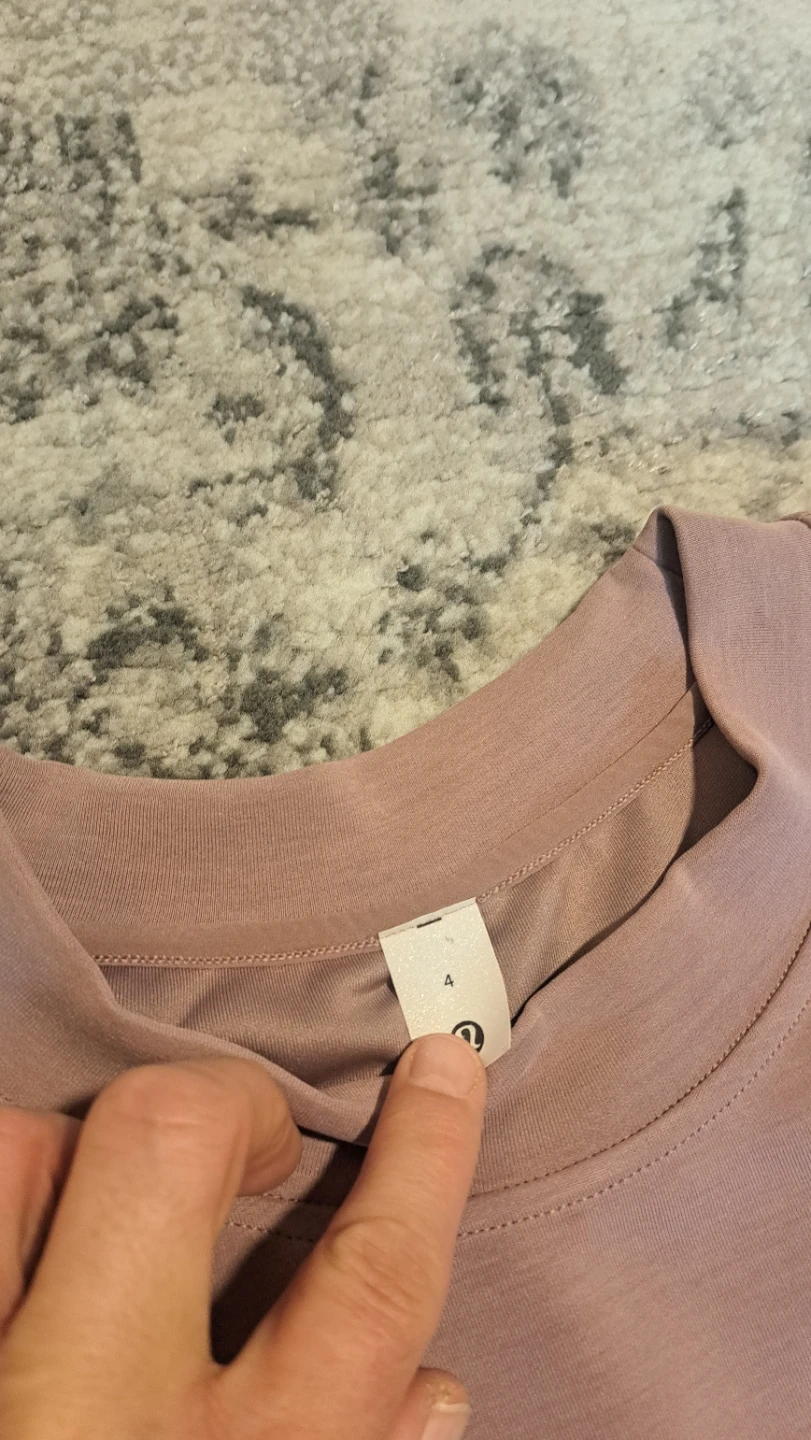 Lululemon Oversized Crop Sweatshirt, sz4 - photo 3