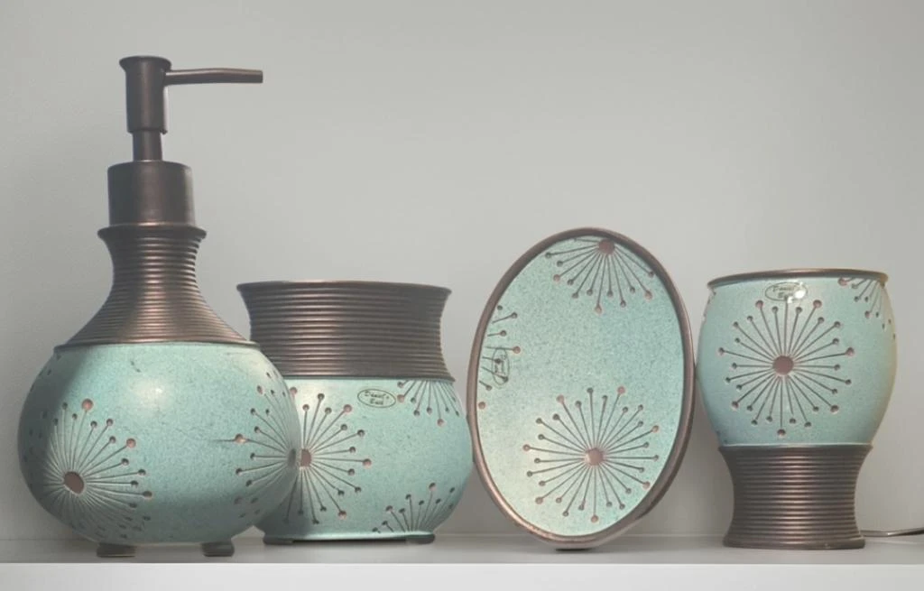 🥕Daniel's Bath 4-Piece Quality Vintage Bathroom Set 🥕 - photo 3