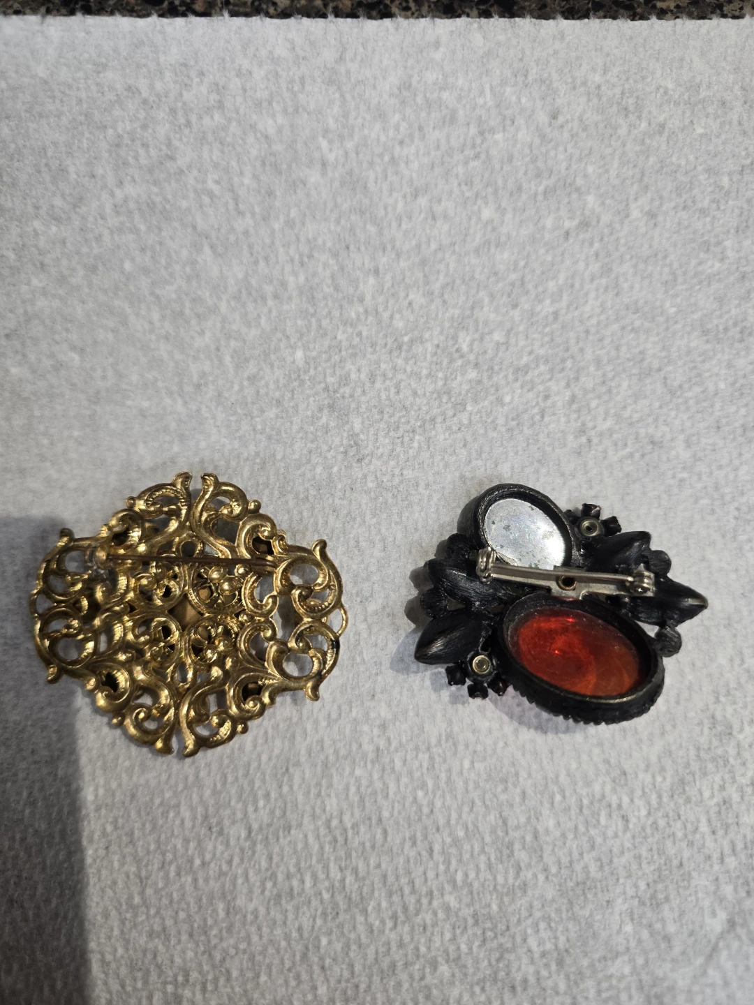 Vintage Brooch Set - Gold Tone with Rhinestones from 1960 th - photo 2