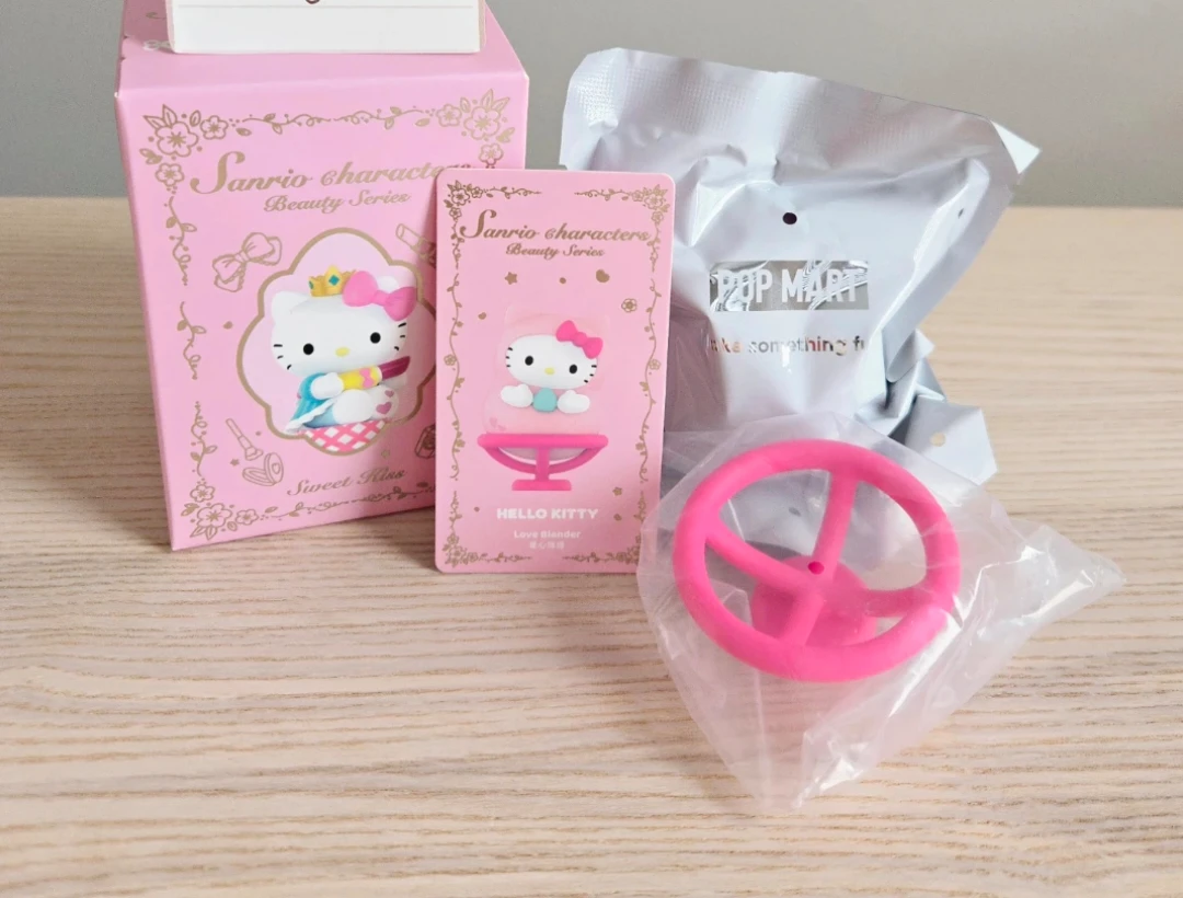 Pop Mart Sanrio Beauty Series Blind Box - photo 2