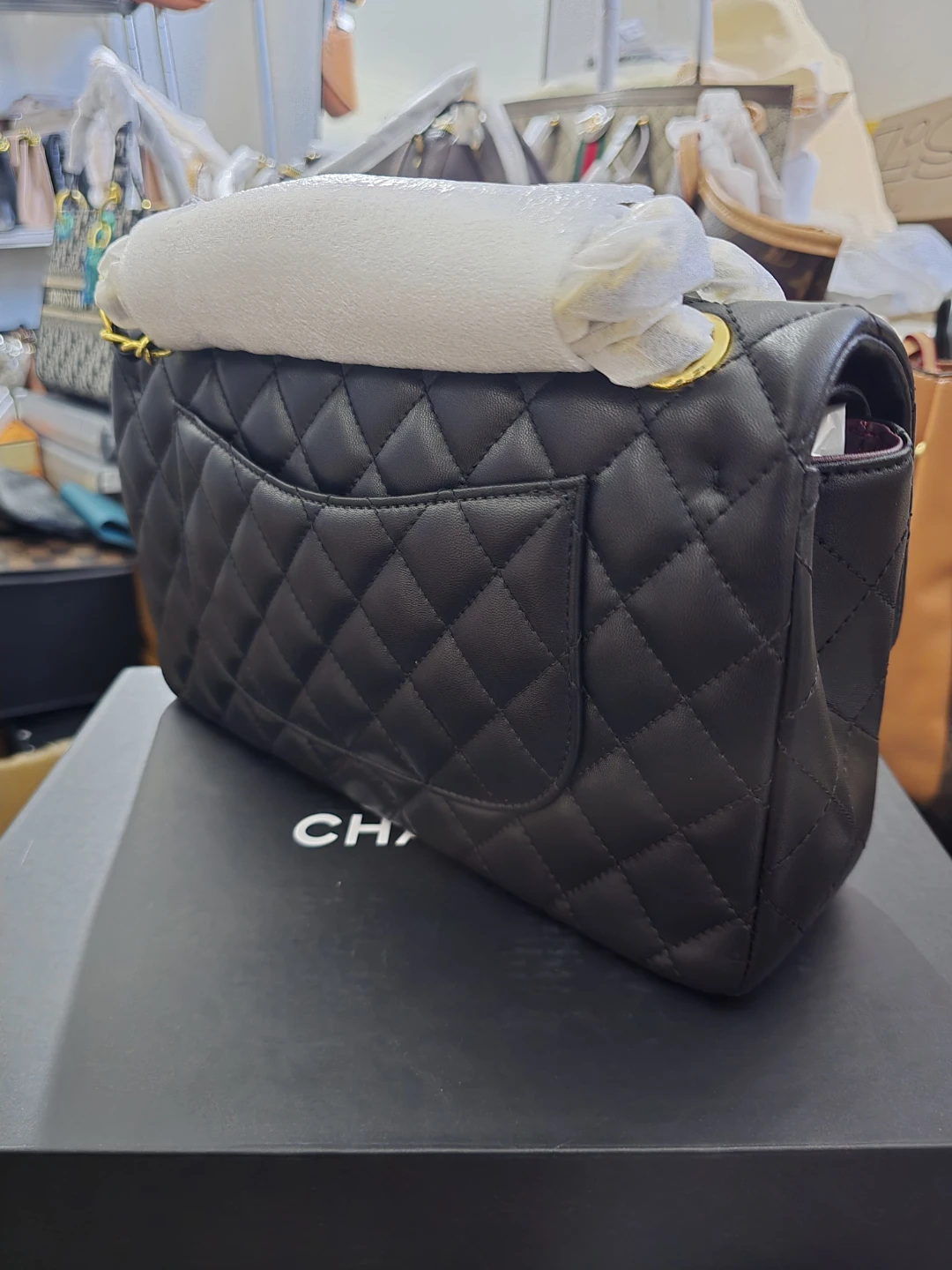 Black Quilted Leather Flap Handbag - photo 2