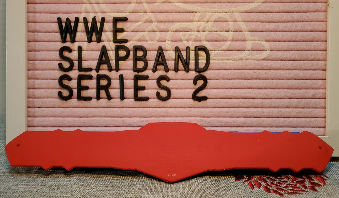 WWE Slapband Series 2 Roman Reigns Championship Belt - photo 3