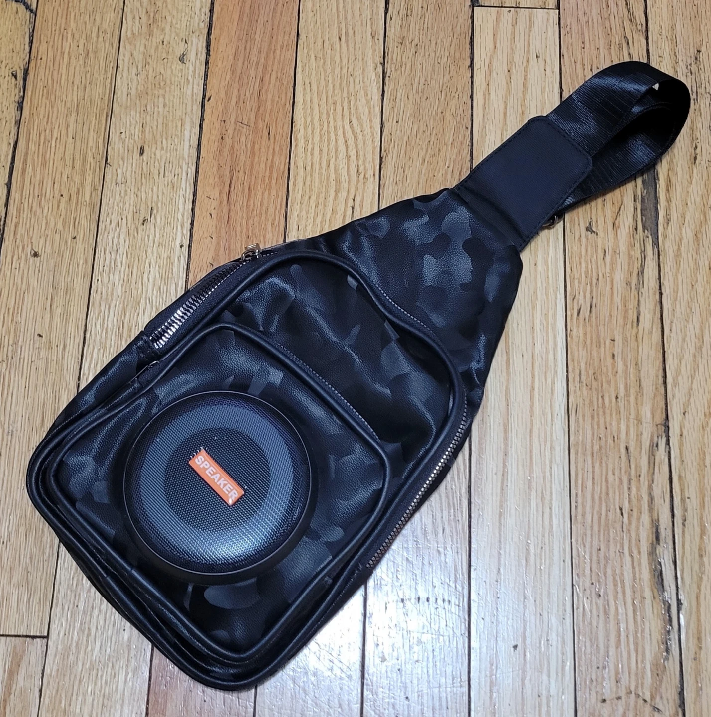 Multifunctional Shoulder Bag with BT Speaker - photo 2