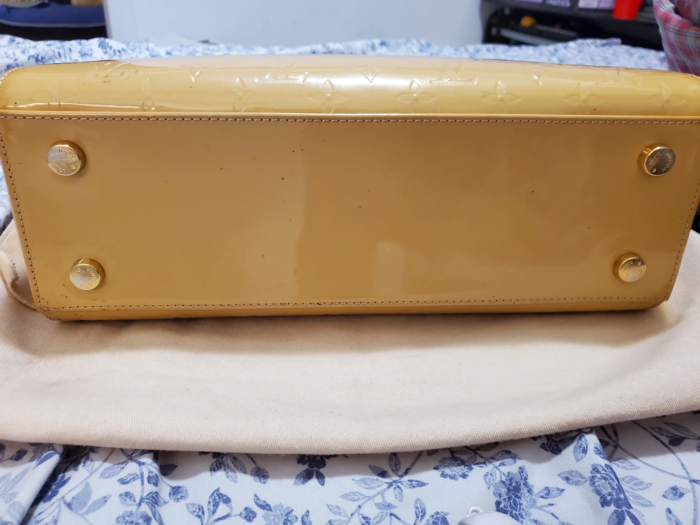 Louis Vuitton Vernis Handbag Brea PM - photo 3