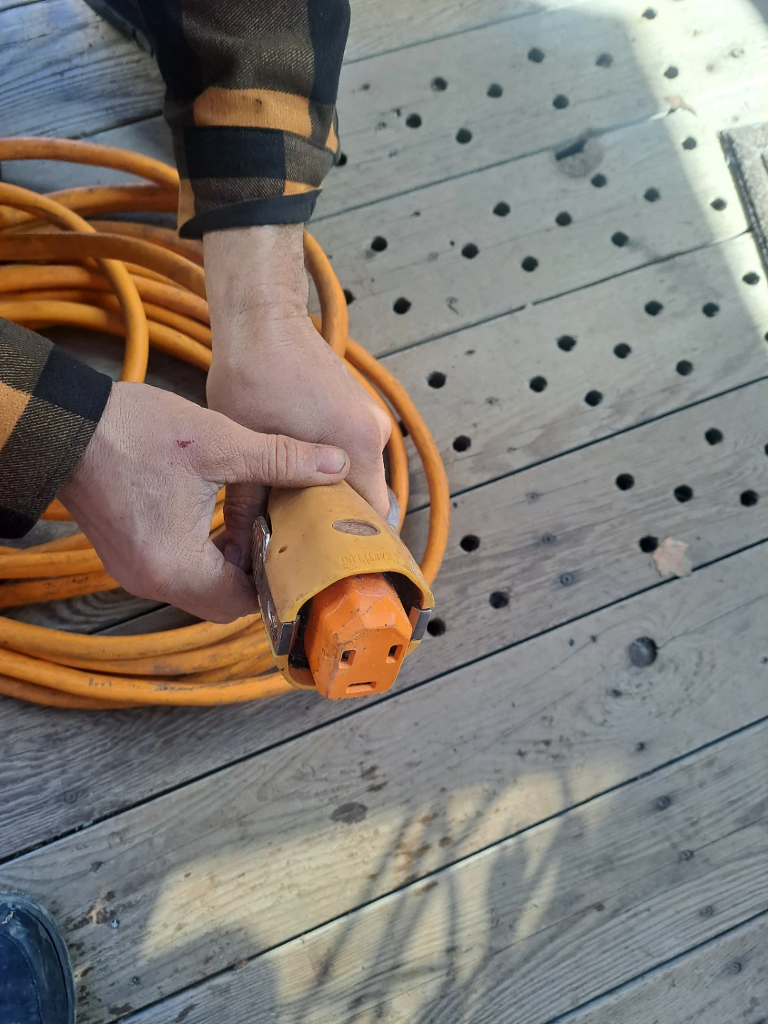 Boat short power smart plug