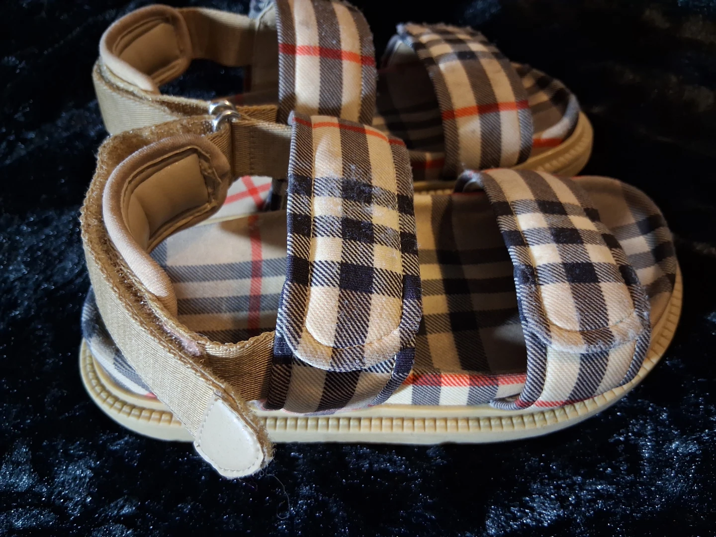 Burberry Kids Sandals Size 30 - photo 2