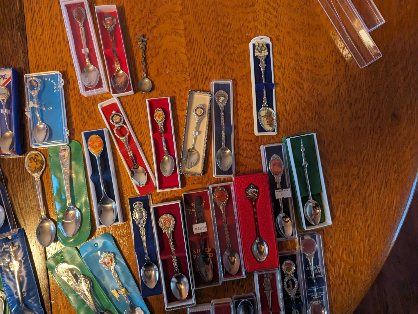 Collectors Spoons - Assorted Souvenir Spoons - photo 2