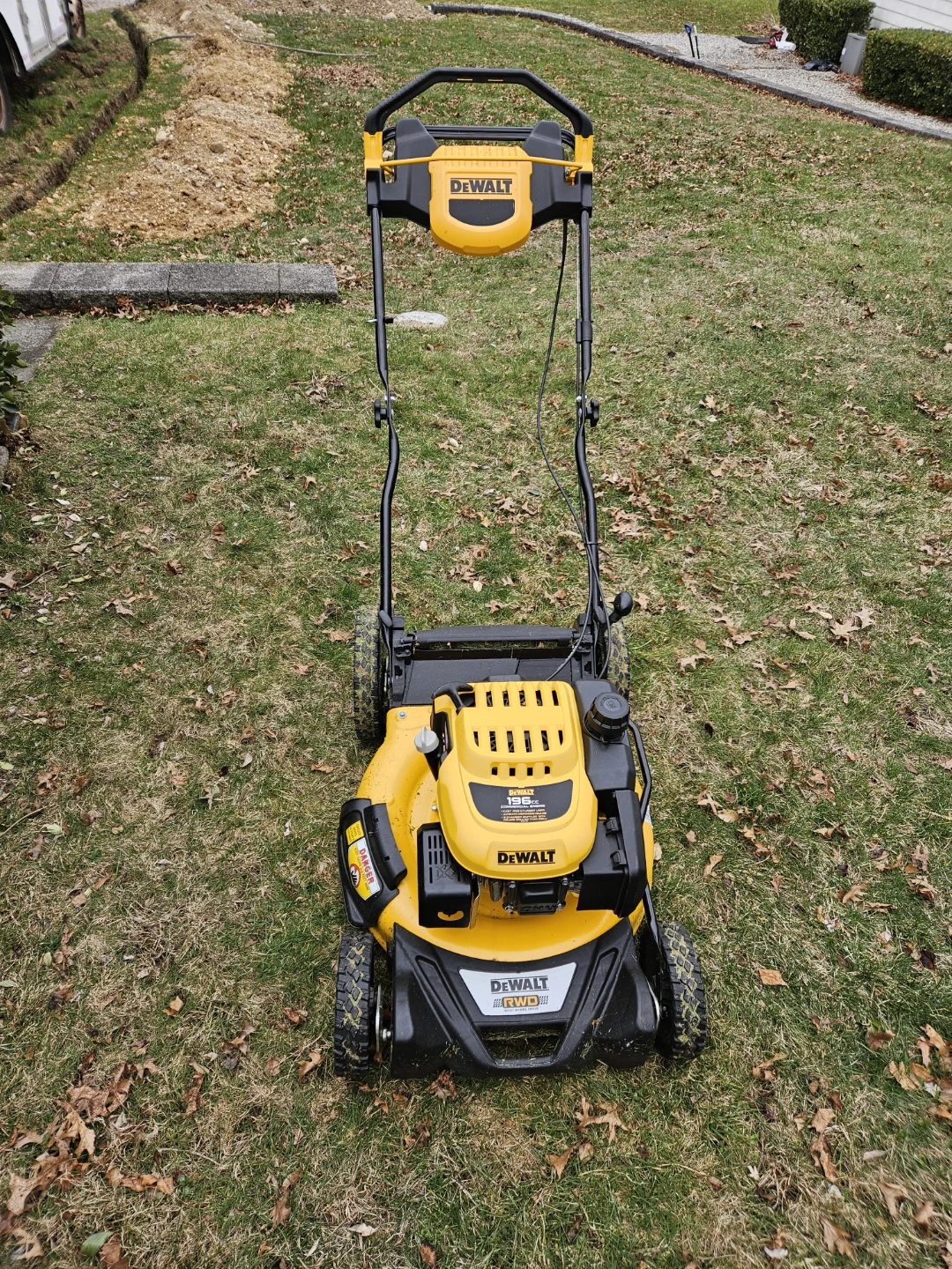 DeWalt 196cc RWD Push Mower - photo 4