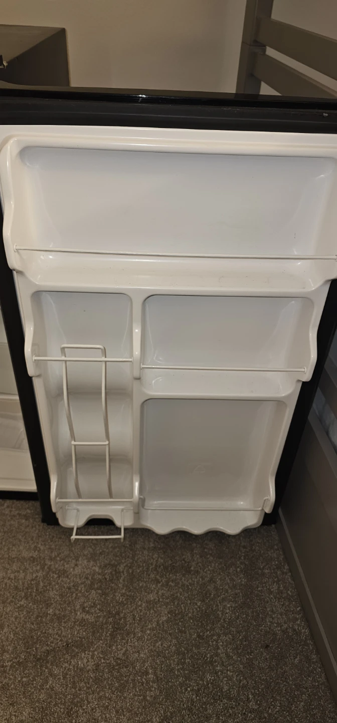 Compact Refrigerator - photo 3