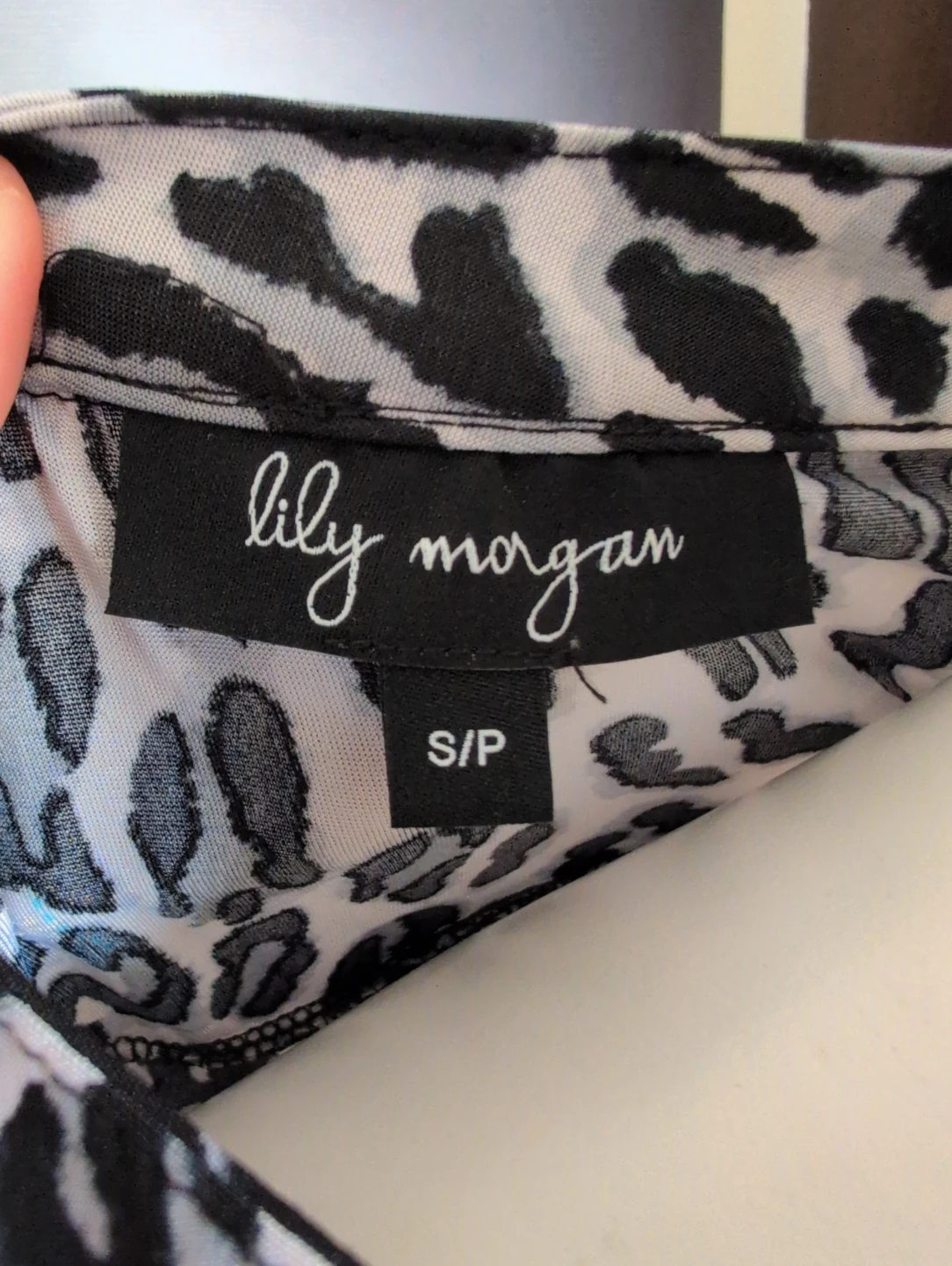 Lily Morgan Sleeveless Leopard Print Blouse S/P - photo 4