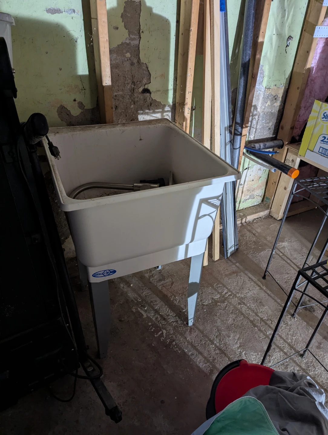 UTILATUB Laundry Tub with Legs - photo 3