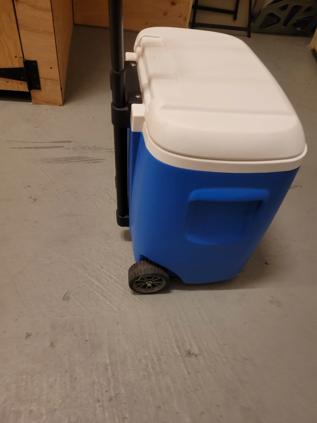 Igloo Island Breeze Roller Cooler 28 Can Capacity - photo 3