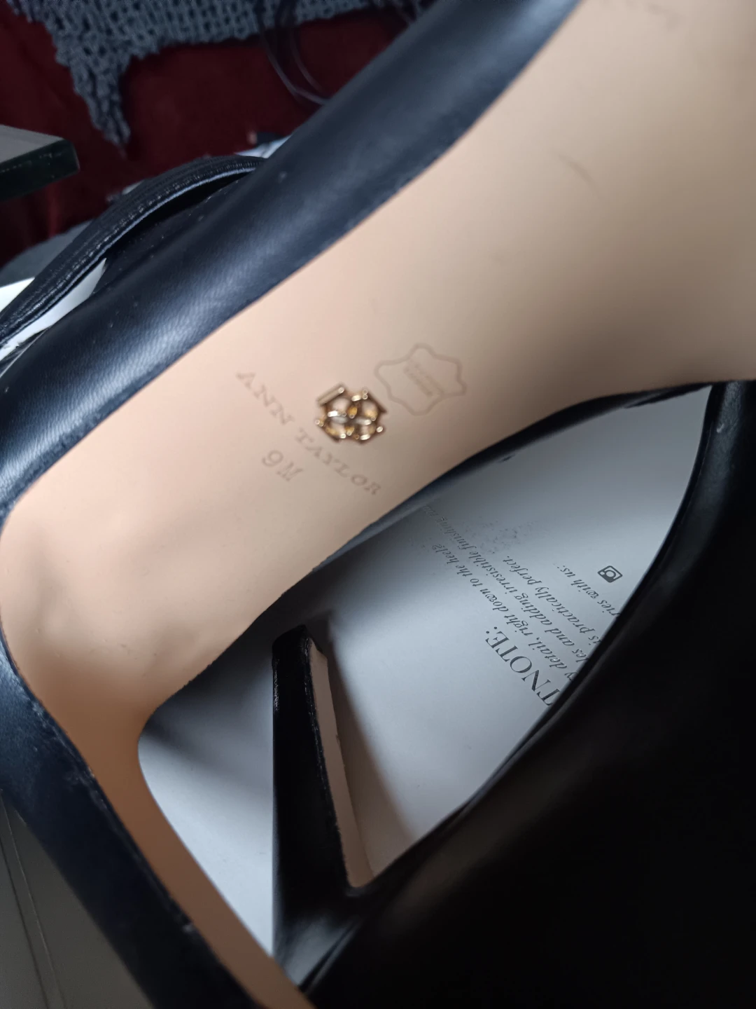 Ann Taylor Black Leather Ankle Boots Size 9 - photo 4