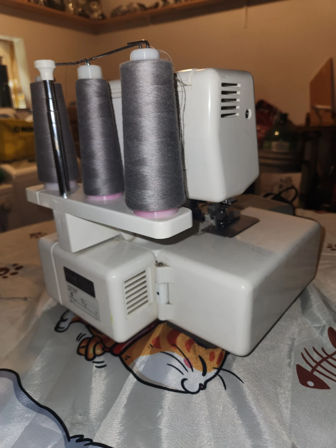 Janome MyLock 203 Serger Overlock Sewing Machine - photo 3