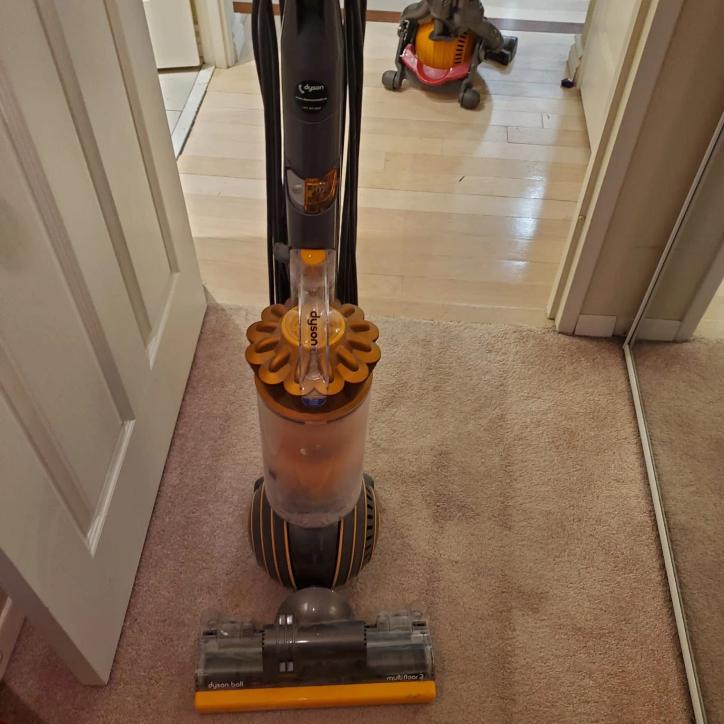 Dyson Ball Multi Floor 2 Vacuum Cleaner - photo 2