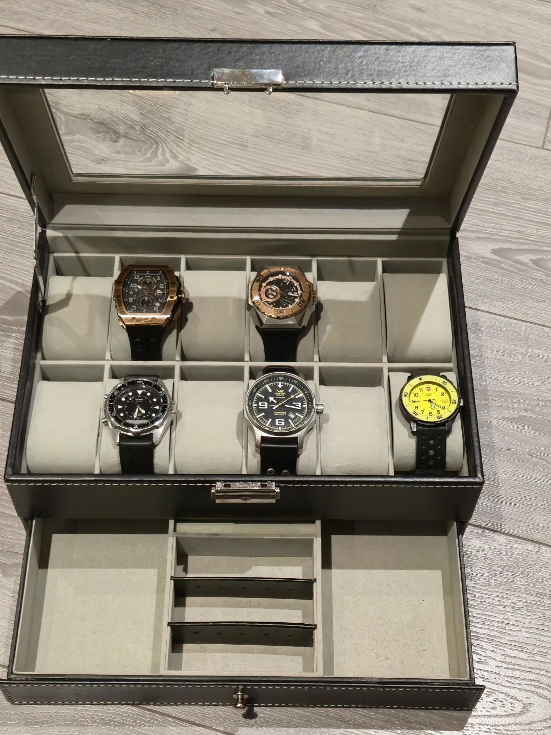 Watch Collection w Box