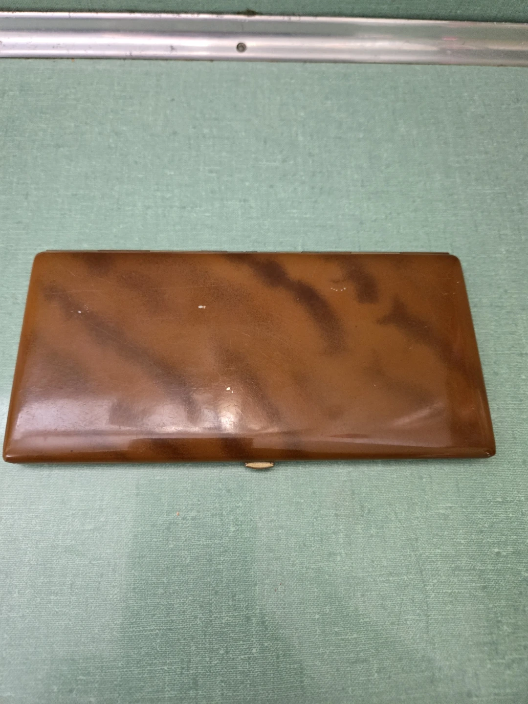 Vintage Bakelite Cigarette Case - photo 3