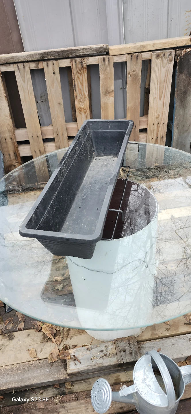 Black Rectangular Planter Box. Price firm - photo 2
