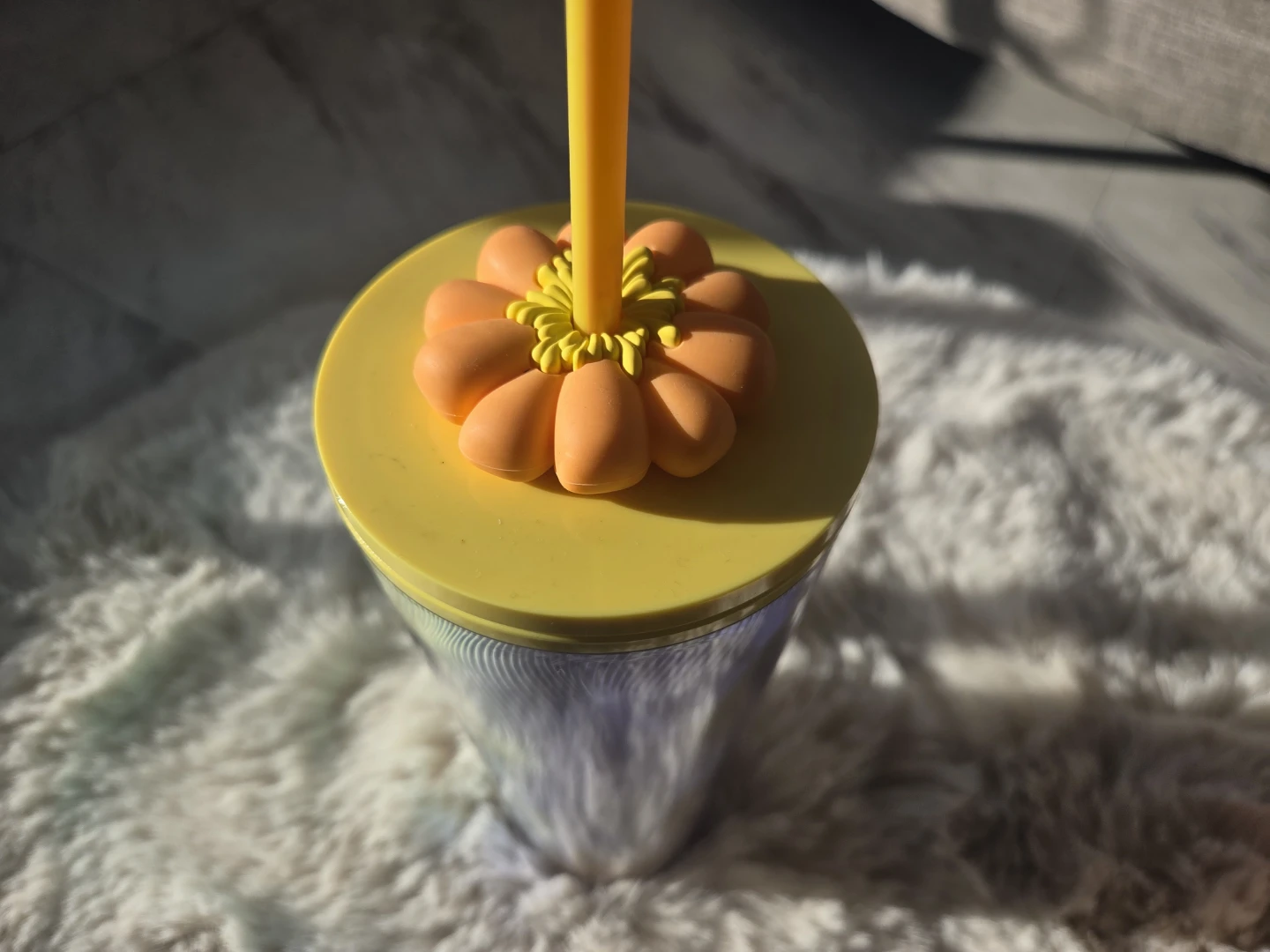 Starbucks Rainbow Tumbler with Flower Lid - photo 2