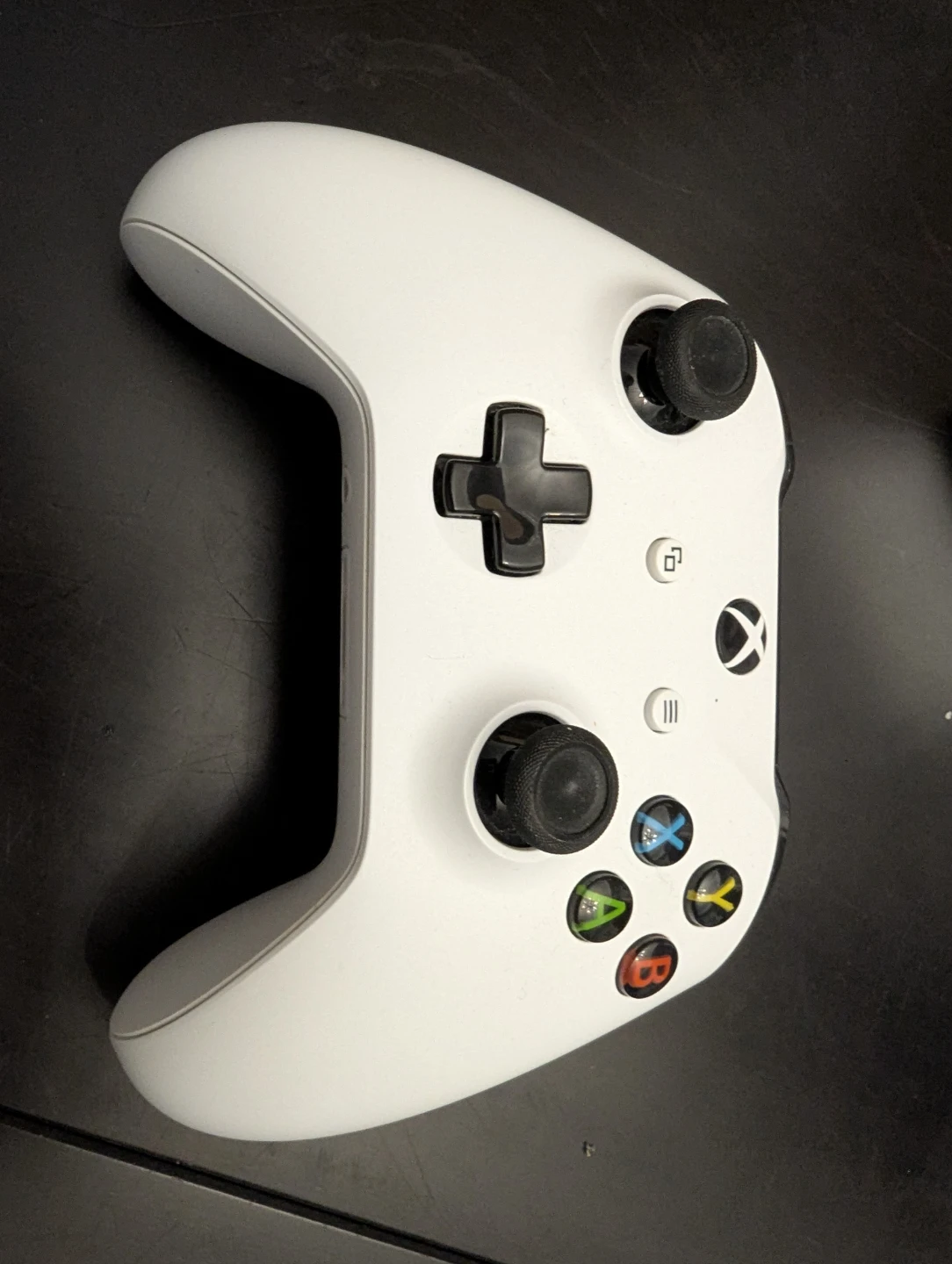 White Xbox One Wireless Controller