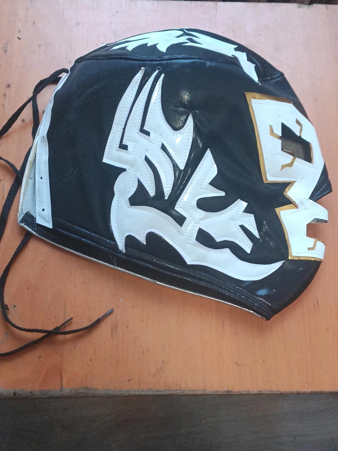 Ray Mysterio mask