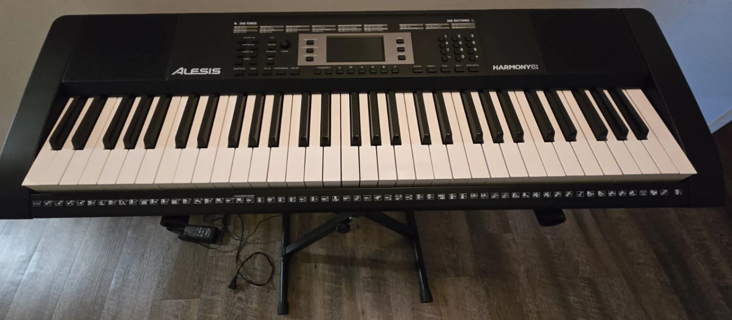 Alesis Harmony 61 Keyboard with Stand