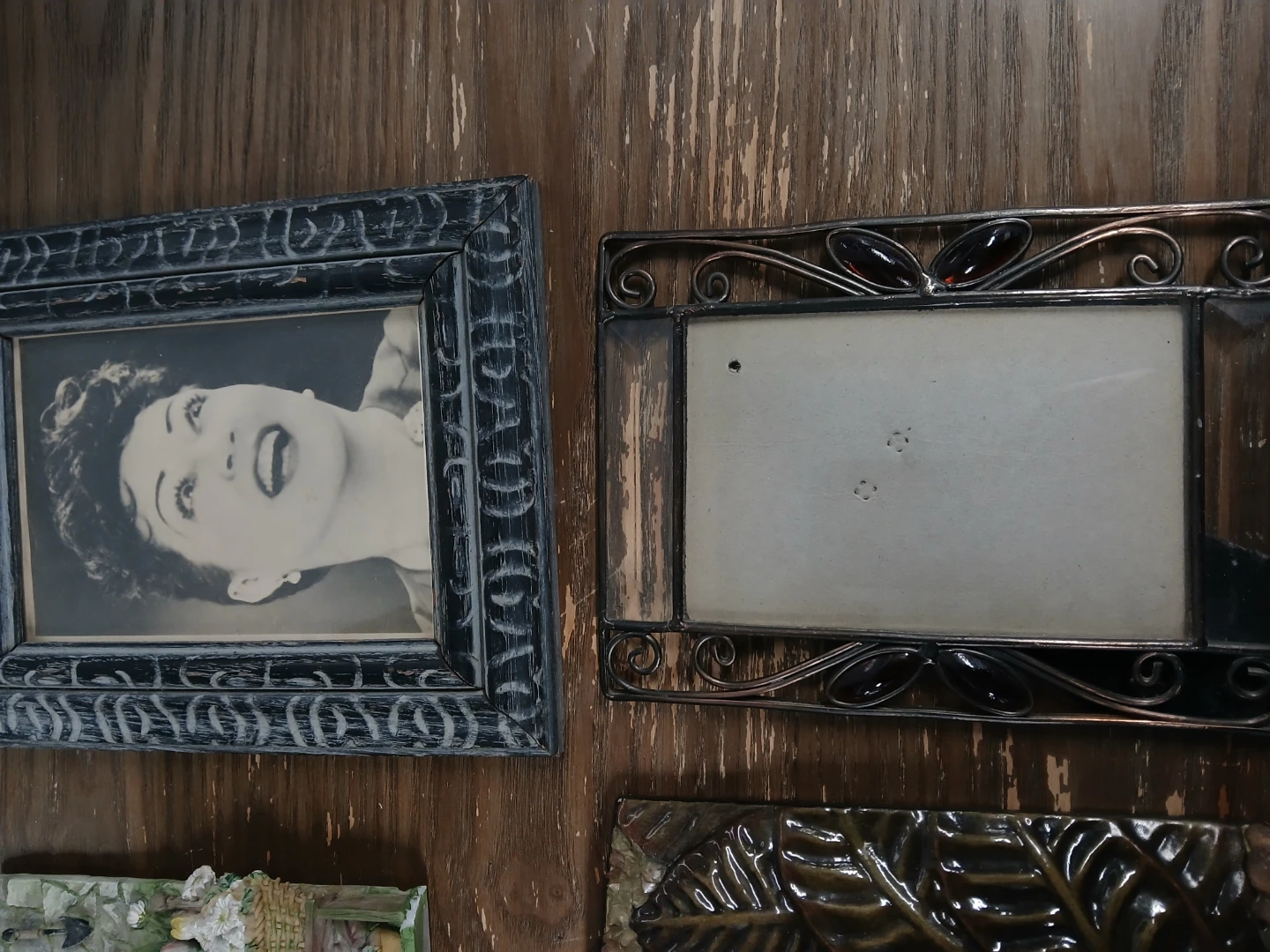 6 Assorted Photo Frames - photo 3