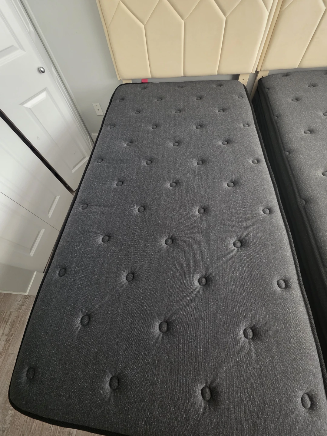 SELLING TWIN SIZE 12" THICK HYBRID MATTRESS  + BED FRAME (2sets) - photo 2