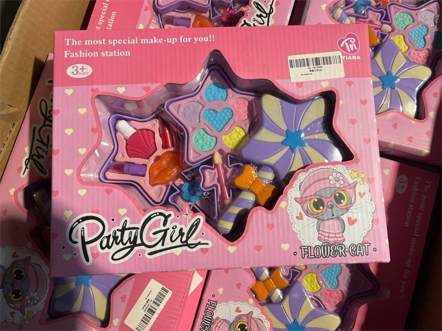 New Party Girl Fashion Station Makeup Set - photo 2