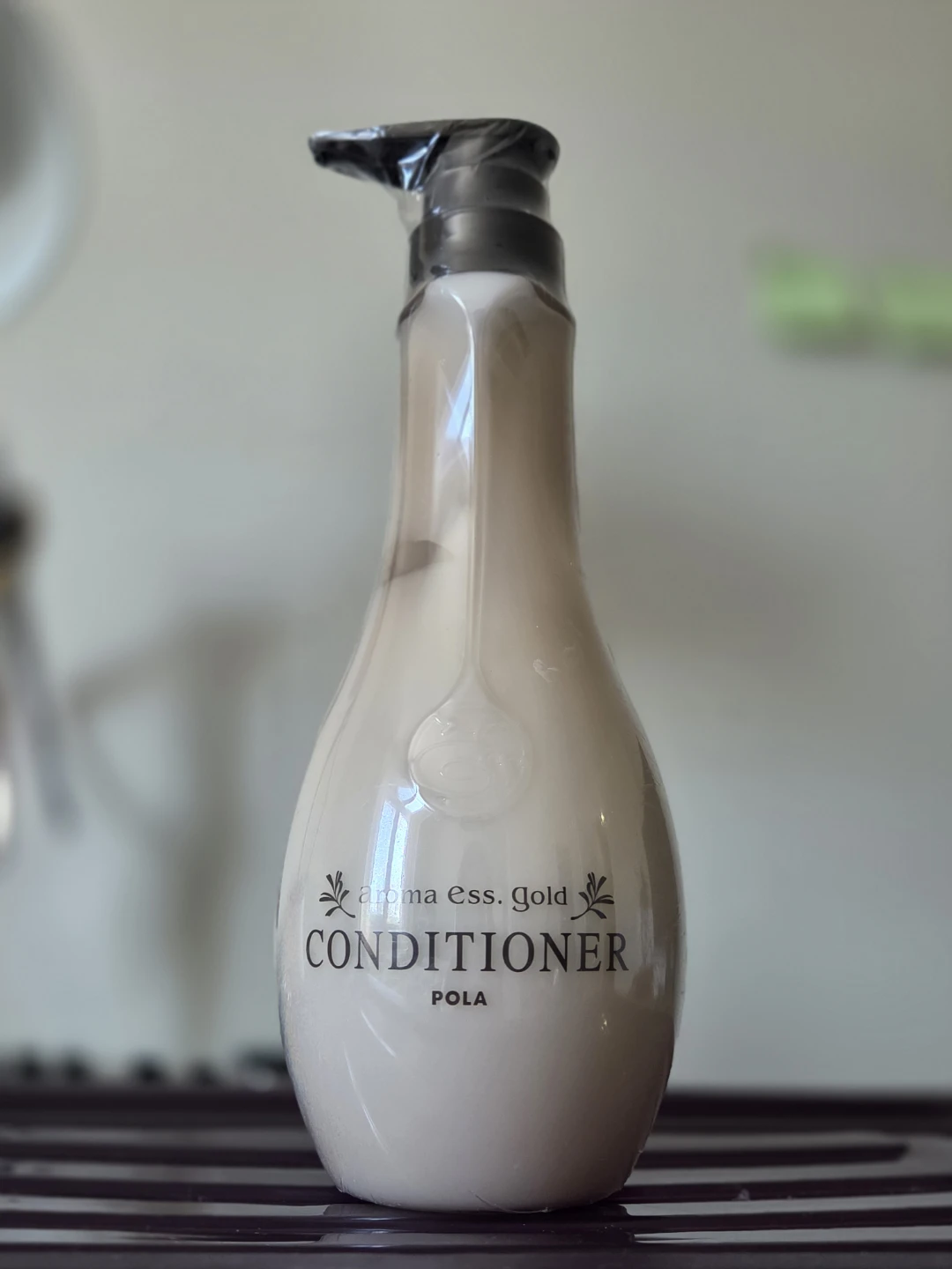 POLA Aroma Ess. Gold Conditioner 480mL