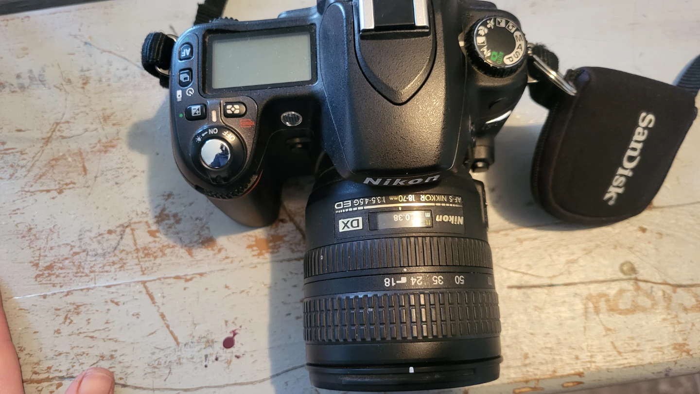 Nikon D80 Camera with 18-55mm Lens - photo 2