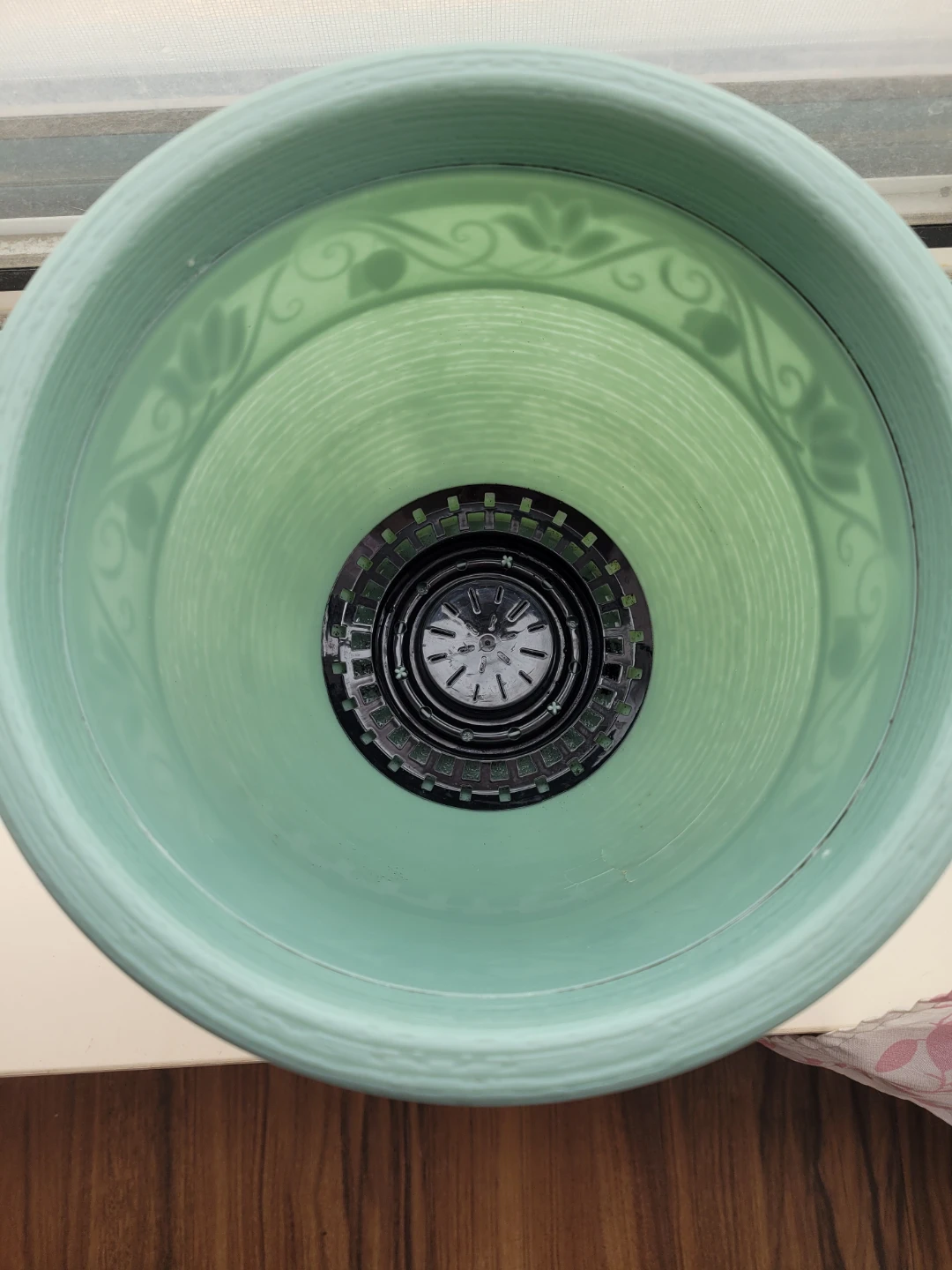 Light Green Decorative Plant Pot - photo 2