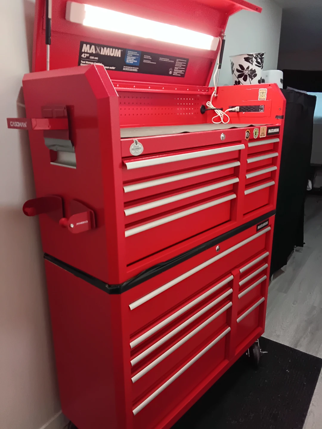 Red MAXIMUM 47" Tool Chest with Drawers - photo 4