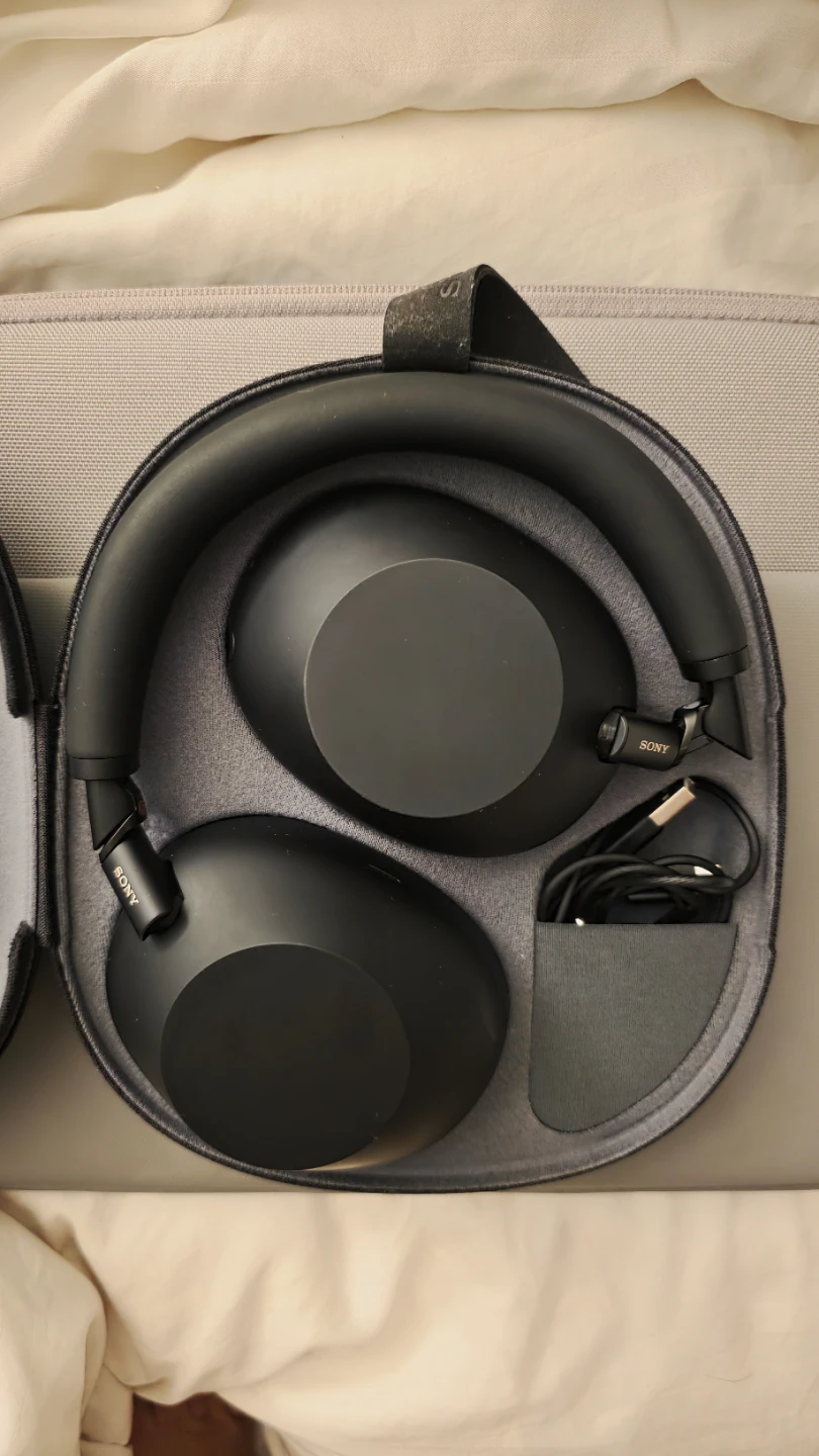 Sony WH-1000XM6 Very Good Condition (Black) - photo 3