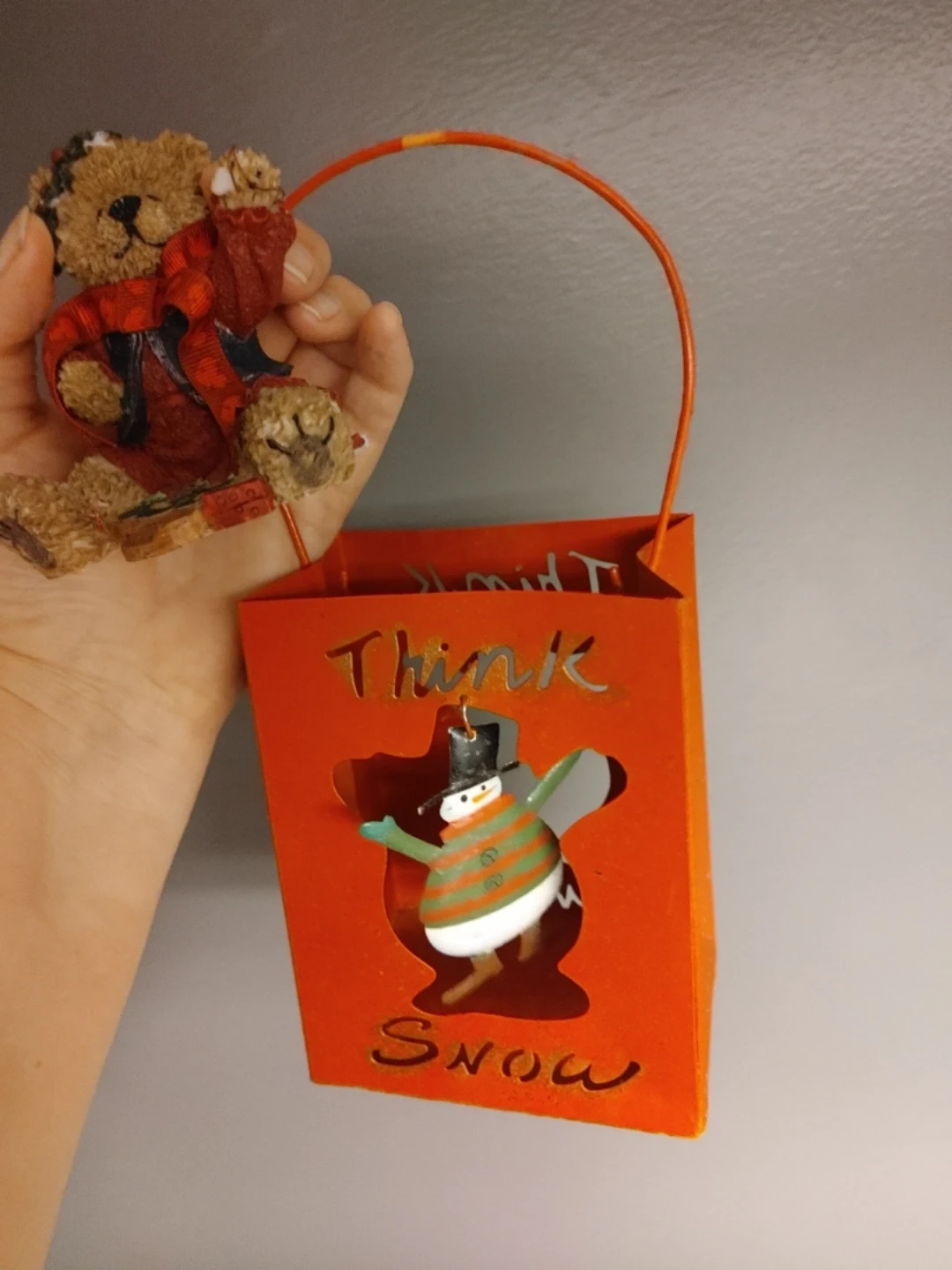 🥕Carlton Cards "Heart Patch Place" Limited Edition Figurine