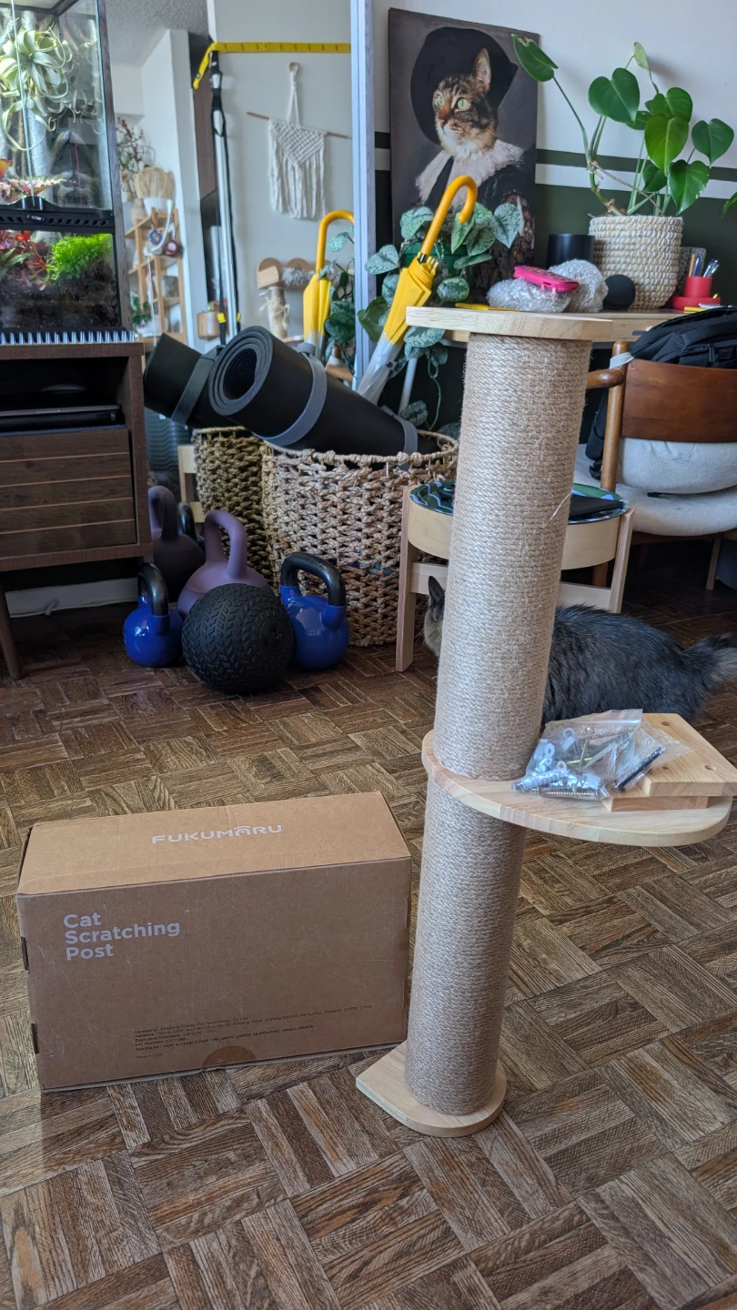 FUKUMARU Cat Scratching Post