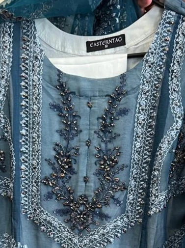 3 pcs embroidered suit - photo 2