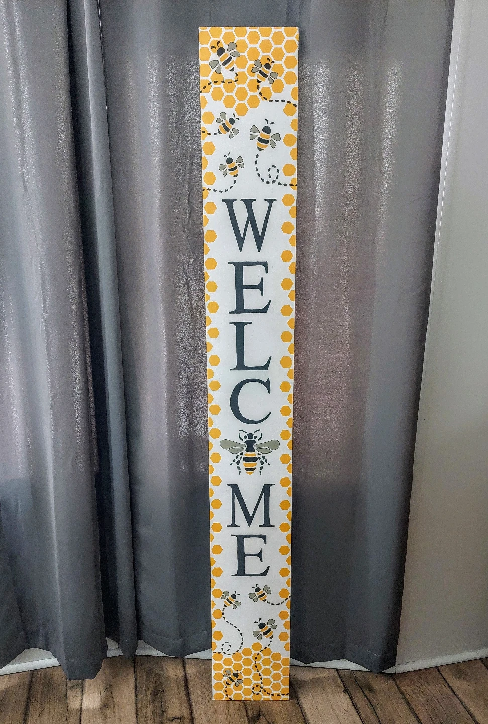 Bee Welcome Porch Sign